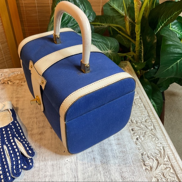 Vintage 1950s Tano Fabric and Leather Box Purse - Picture 4 of 15